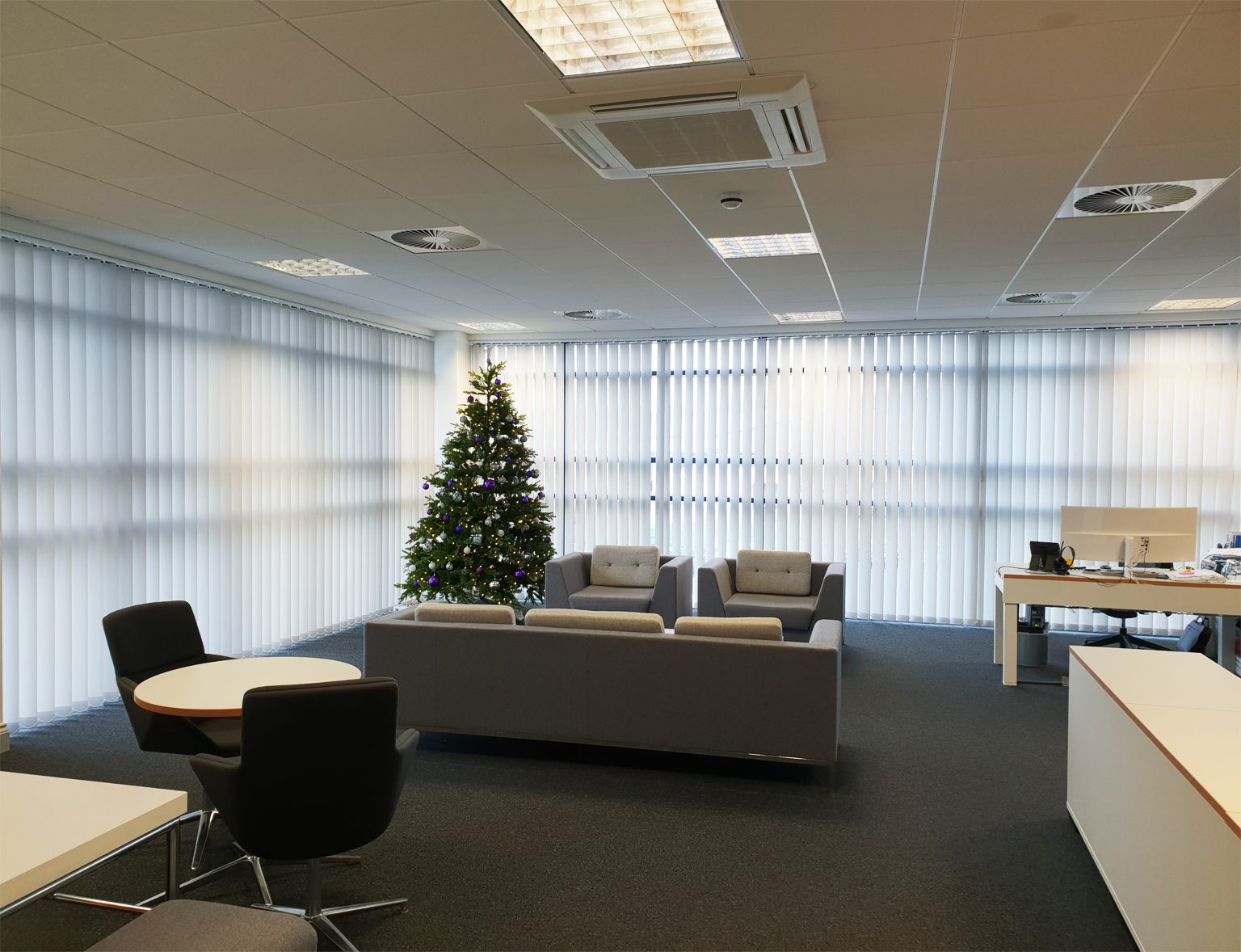 clitheroe-blinds-office-blinds-2