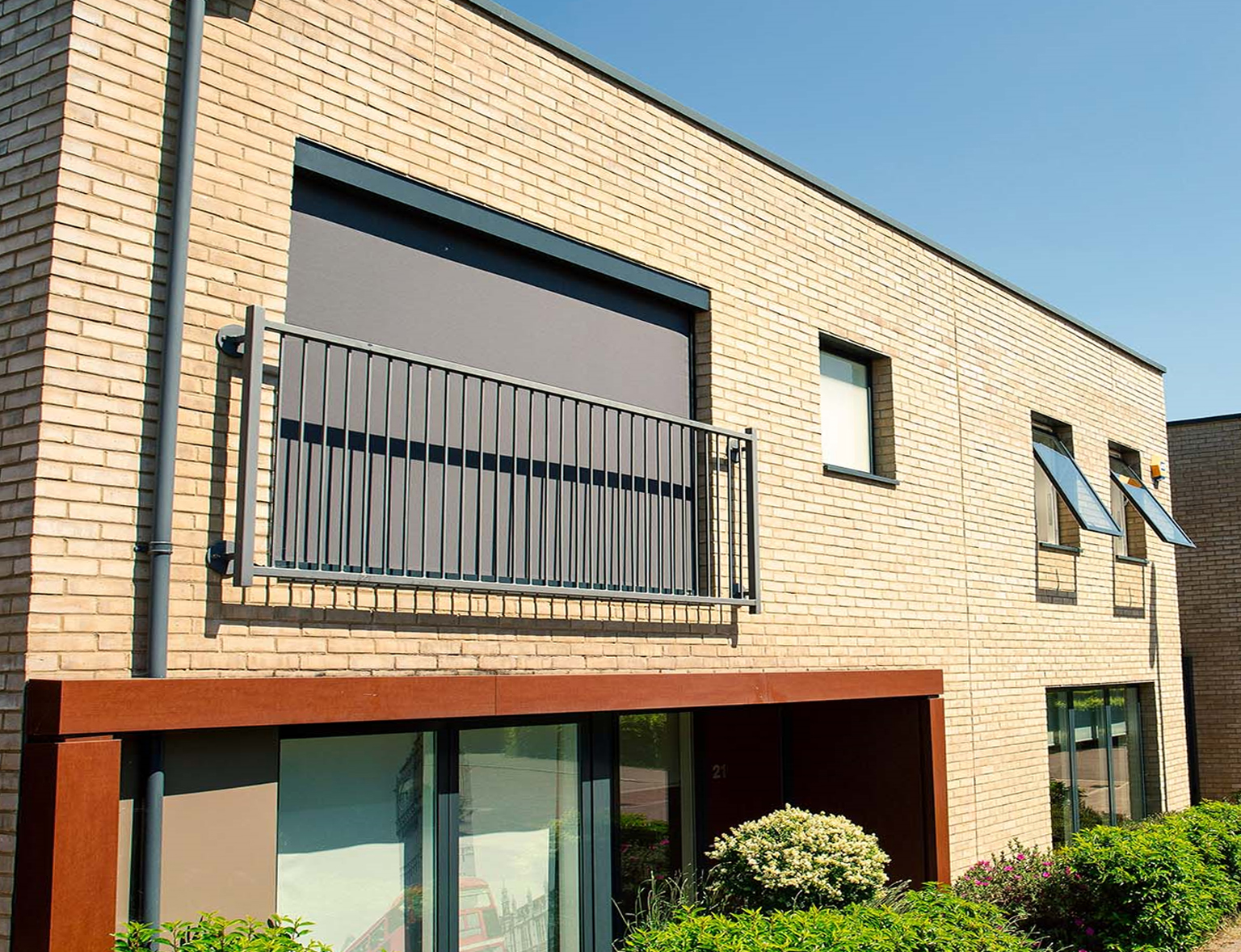 clitheroe-blinds-outdoor-blinds-2