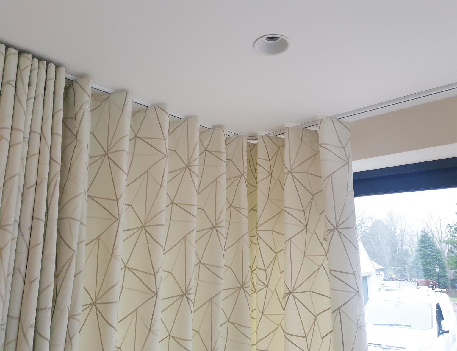 clitheroe-blinds-shaped-curtains-4
