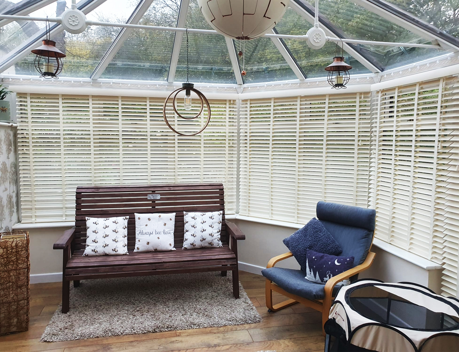 clitheroe-blinds-conservatory-venetian-blinds